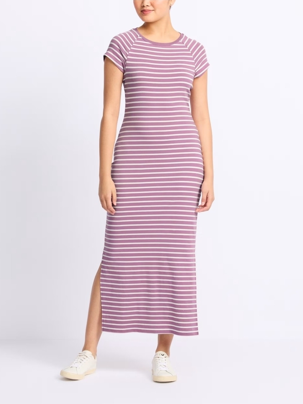 Gilli 
Logan Fitted T-Shirt Dress